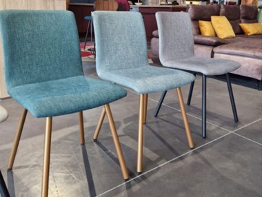 Chaises en tissu