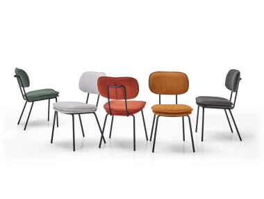 CHAISE