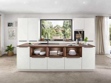 CUISINE LAQUÉE BRILLANTE...