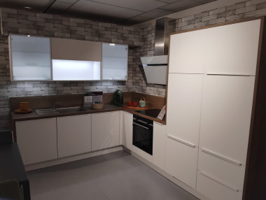 Cuisine complète blanche et...