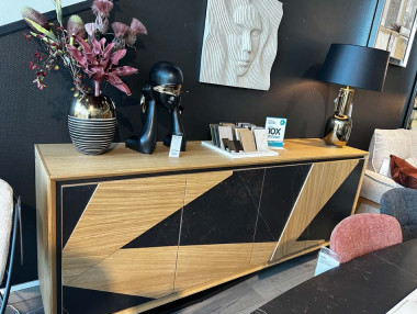 Bahut 4 portes avec éclairage