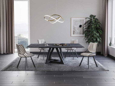 TABLE CARRÉE AVEC ALLONGES