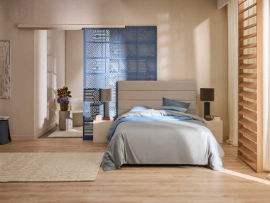 TÊTE DE LIT AVEC COUTURES...