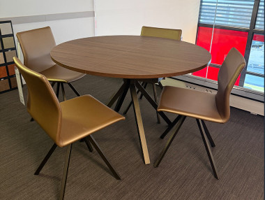 Ensemble table + chaises