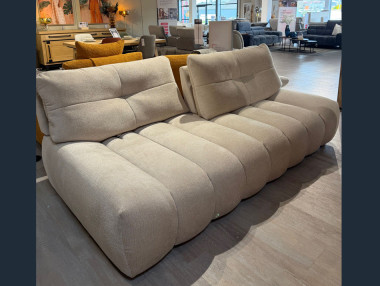 Canapé avec dossiers avance...