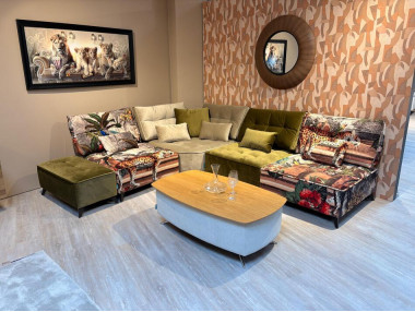 CANAPE MODULABLE AVEC POUF