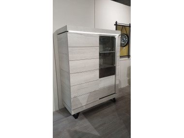 VITRINE