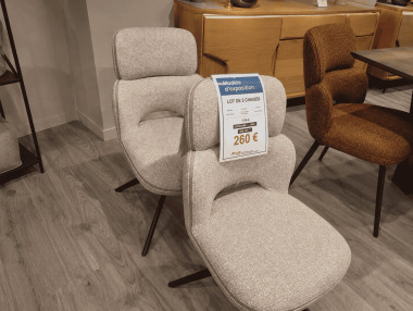 LOT 2 CHAISES