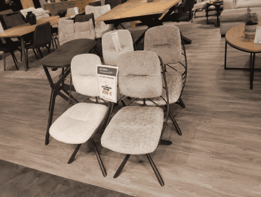 LOT 4 CHAISES