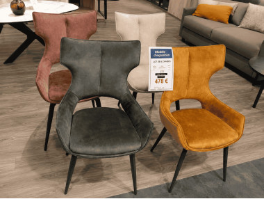 LOT 4 CHAISES