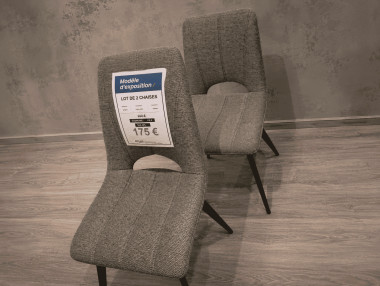 LOT 2  CHAISES