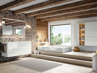 SALLE DE BAIN BRILLANTE /...