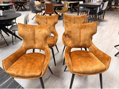 LOT 4 CHAISES