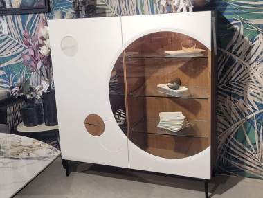 VITRINE