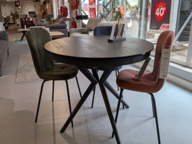 TABLE RONDE
