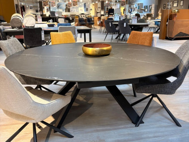 TABLE RONDE