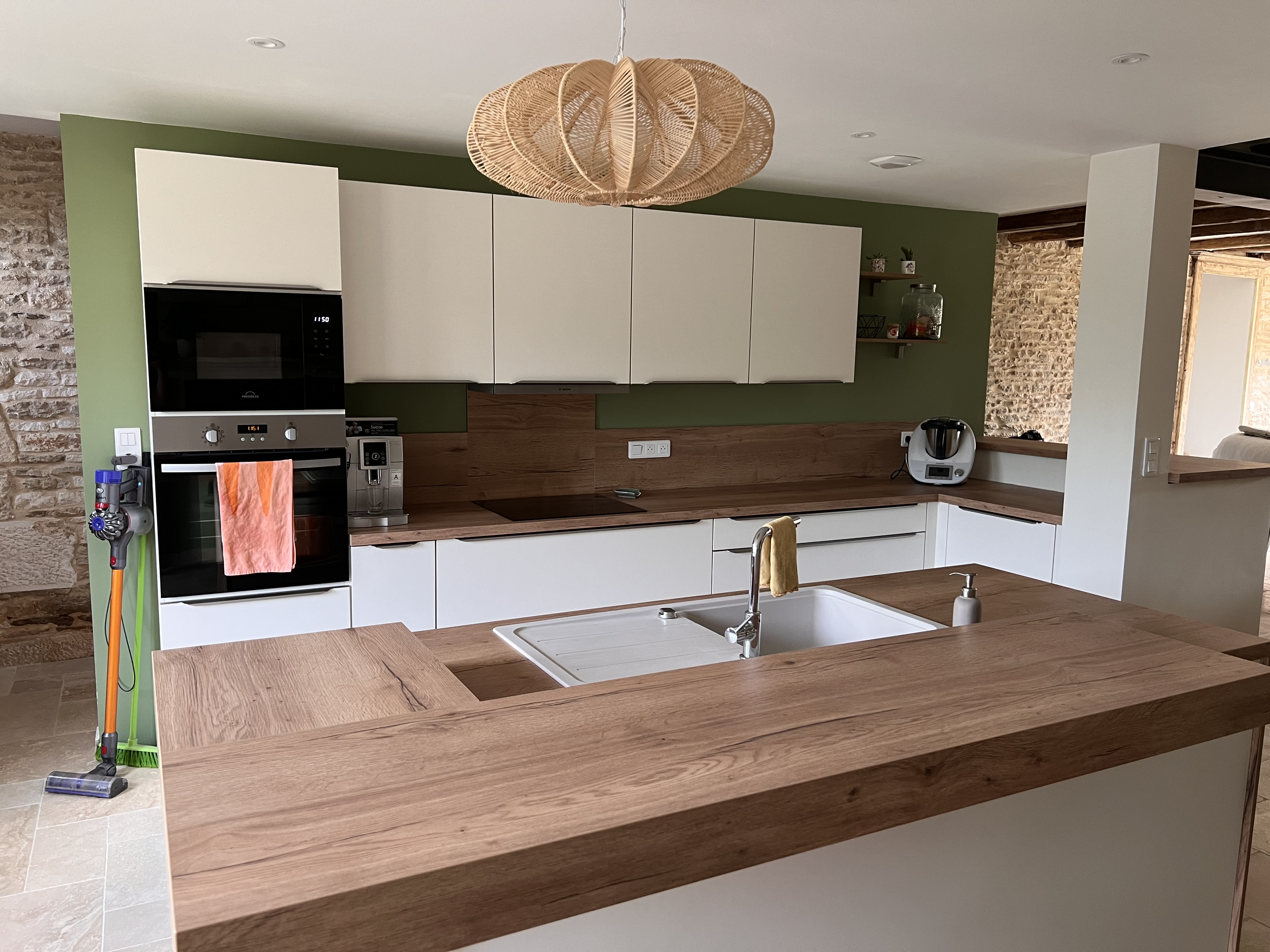 Atlas Home conçoit et installe les cuisines équipées à Froncles